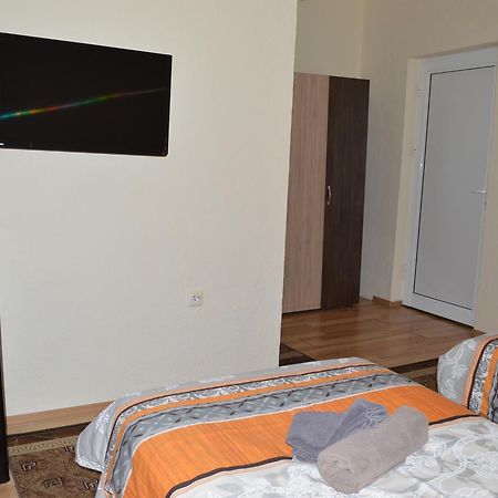 Dionis Hotel ペトリチ エクステリア 写真