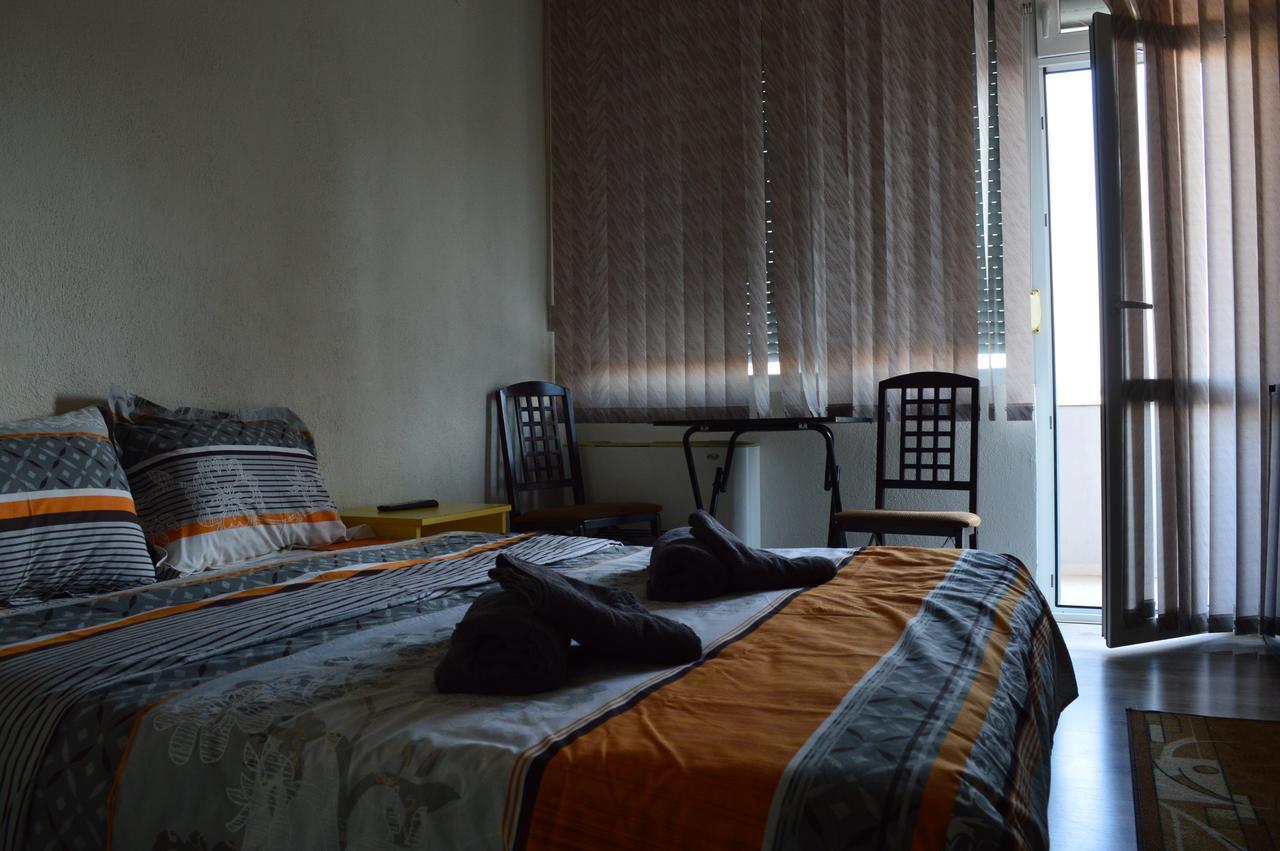 Dionis Hotel ペトリチ エクステリア 写真